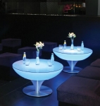 Outdoor geeigneter LED Designer Lounge Tisch - Mietmöbel von ELEMENTS EVENTDESIGN