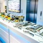 LED Buffet inklusive Chafingeinsätze - Mietmöbel von ELEMENTS EVENTDESIGN