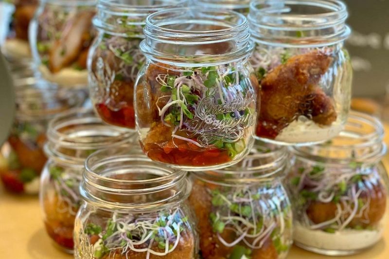 Backhendl mit Preiselbeeren Business Catering in Frankfurt