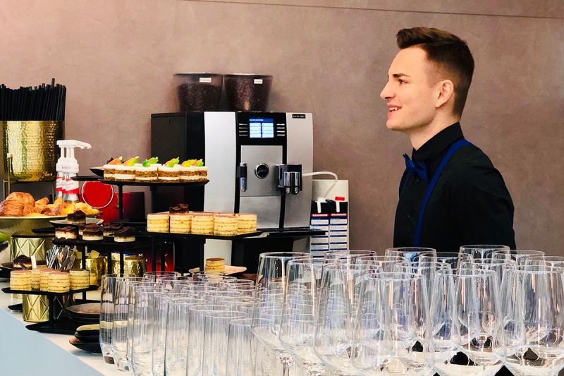 Barkeeper Messe Catering