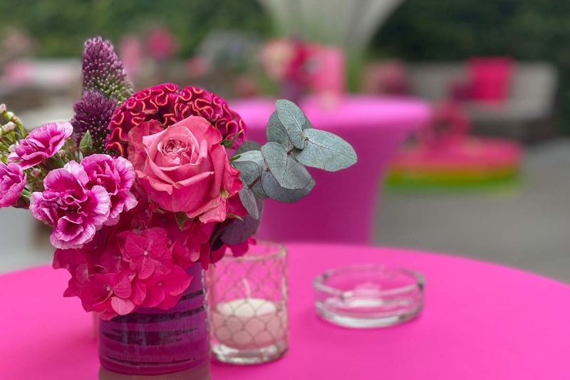 Catering Dekoration Location Pink Flowers