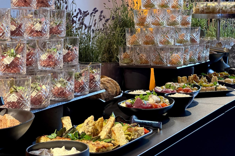 Elements catering antipasti food station klassikstadt frankfurt