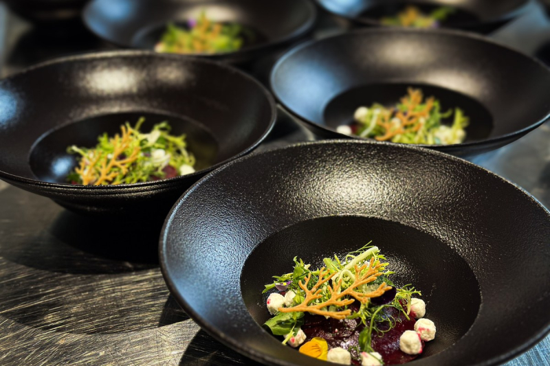 Elements catering corporate dinner rote bete starter bertramshof frankfurt