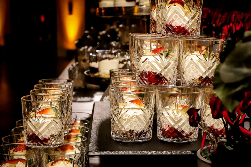 Elements catering erdbeer dessert catering
