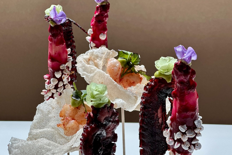 Elements Catering Frankfurt Seafood Saté Pulpo Garnelen Vertikal Eventcatering