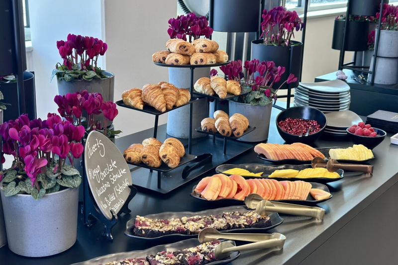 Elements catering frankfurt suesses obst buffet