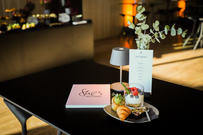 Elements catering morning snack mercedes driving event schluesselfeld