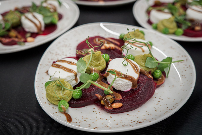 Elements catering rote bete carpaccio flying dinner frankfurt