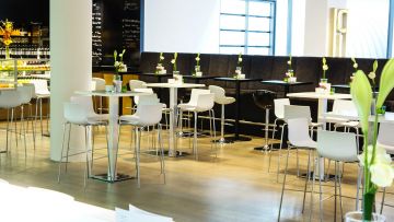 Filmmuseum Frankfurt - Essbereich für Empfänge & Catering