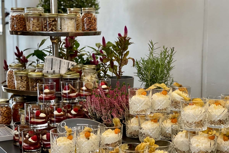 Nuss Bar Sweets im Glas Catering Buffet